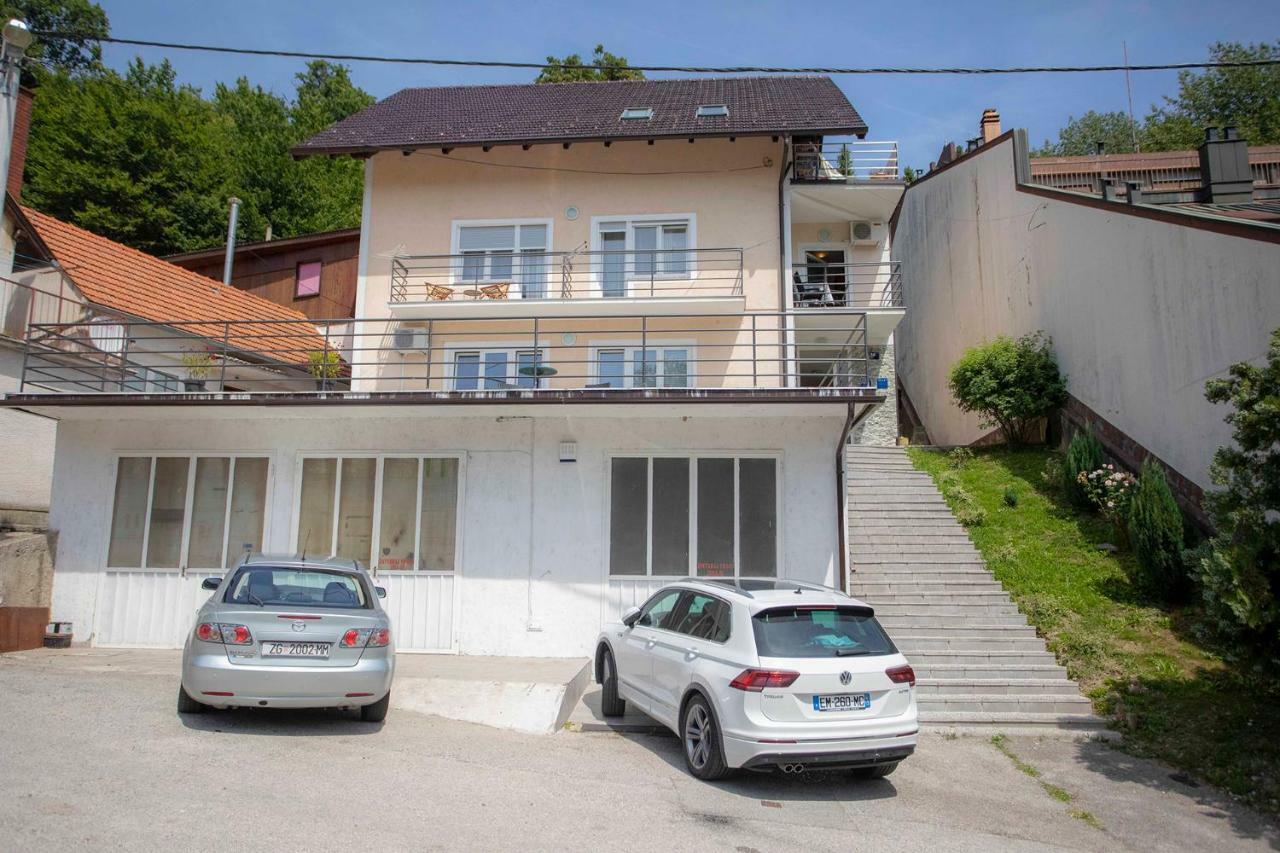 Studio Apartman Natali Zagreb Buitenkant foto